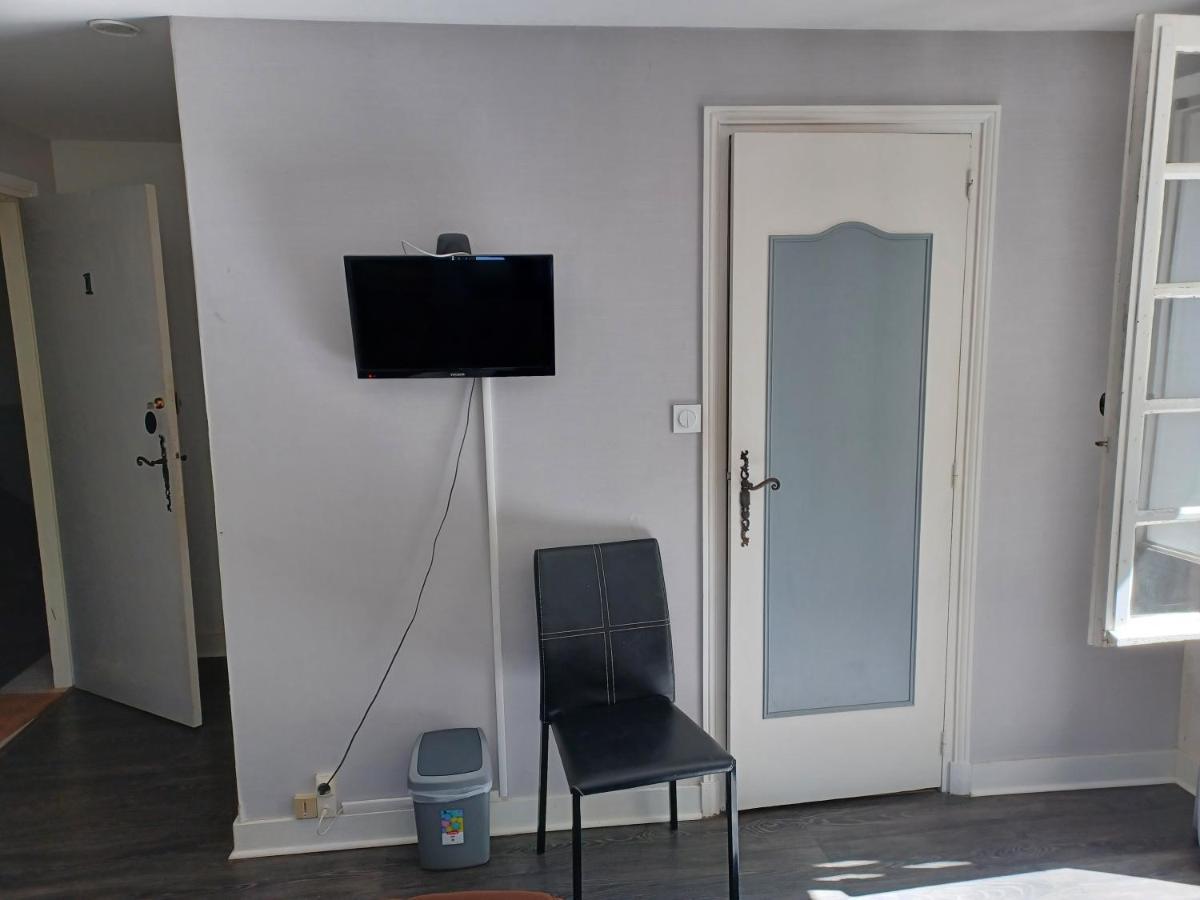 L'Auberge De La Foret Mervent Bagian luar foto