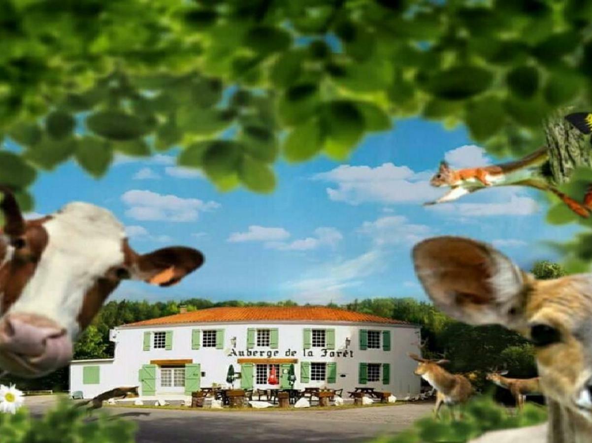 L'Auberge De La Foret Mervent Bagian luar foto